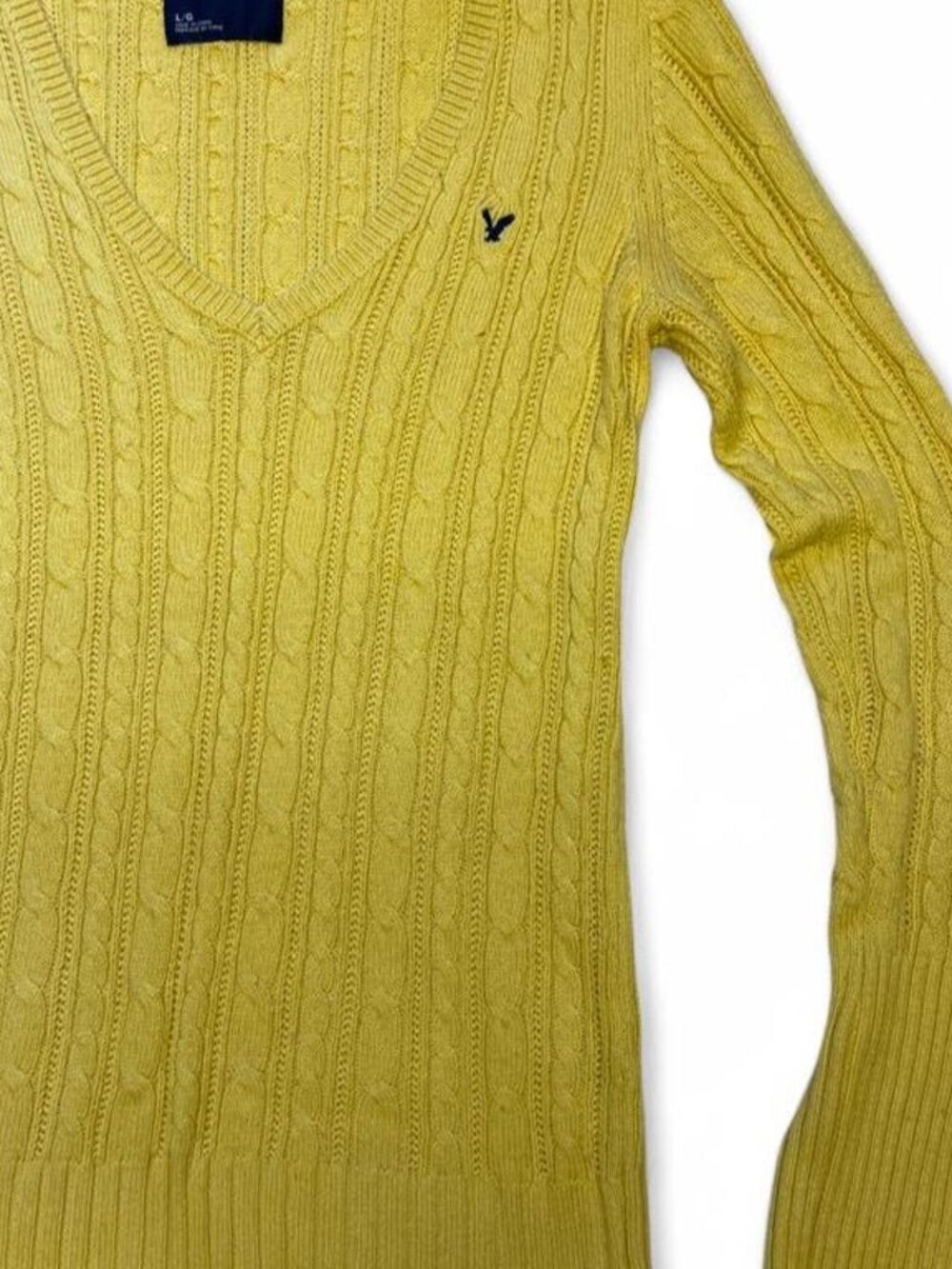 2010s American Eagle Outfitters yellow cable knit v neck sweater Size Large